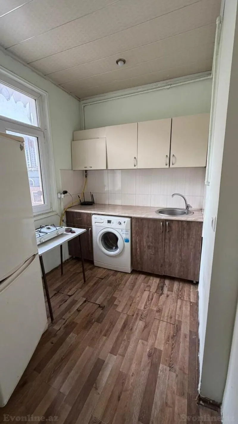 Kirayə verilir 2 otaqlı Mənzil Köhnə tikili 50 m² Memar Əcəmi m. - şəkil 5