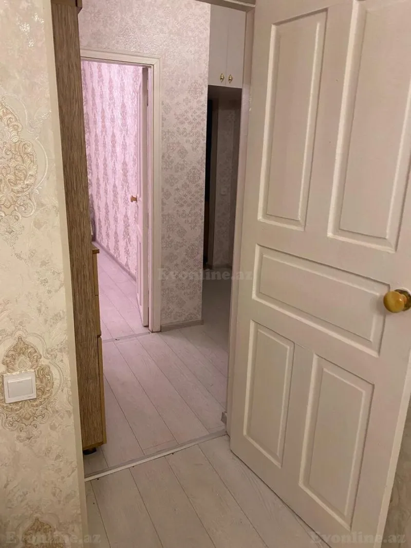 Satılır 2 otaqlı Mənzil Köhnə tikili 55 m² Nəsimi r. - şəkil 3