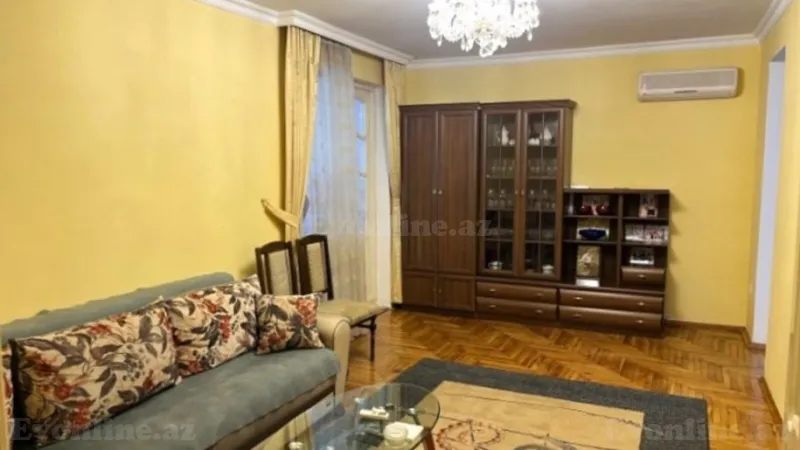Satılır 3 otaqlı Mənzil Köhnə tikili 95 m² Memar Əcəmi m. - şəkil 2