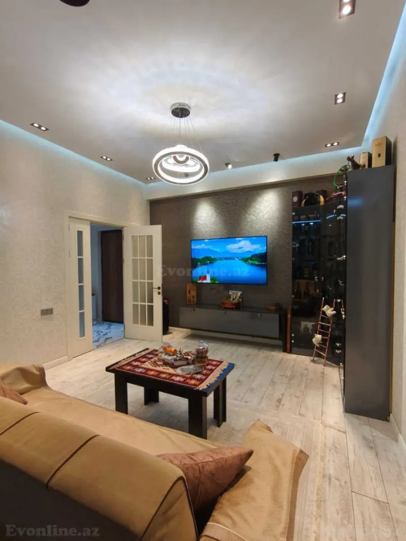 3 otaqlı Mənzil 98 m² Nizami m. Satılır