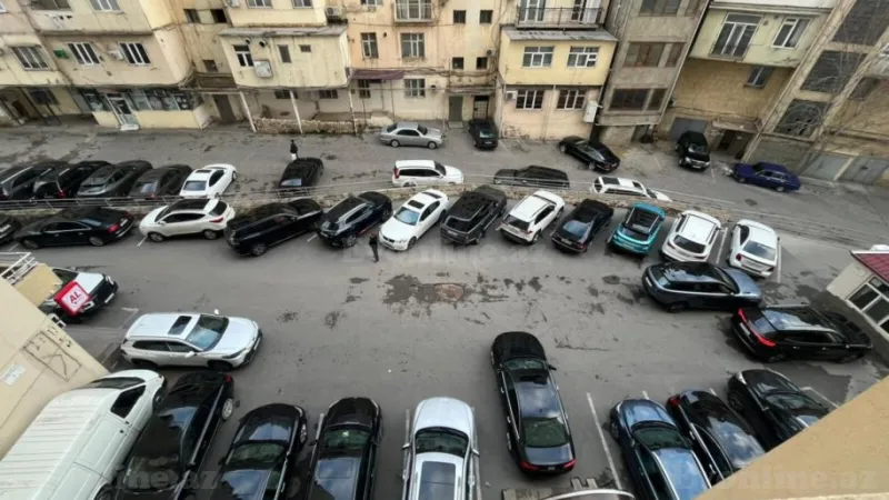 Satılır 4 otaqlı Mənzil Yeni tikili 214 m² Elmlər Akademiyası m. - şəkil 2