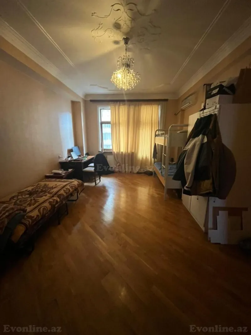 Satılır 4 otaqlı Mənzil Yeni tikili 214 m² Elmlər Akademiyası m. - şəkil 10