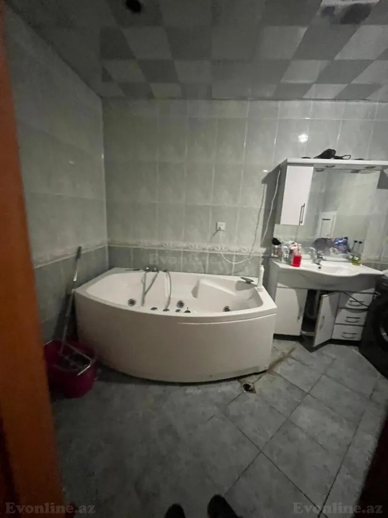 Satılır 4 otaqlı Mənzil Yeni tikili 214 m² Elmlər Akademiyası m. - şəkil 16