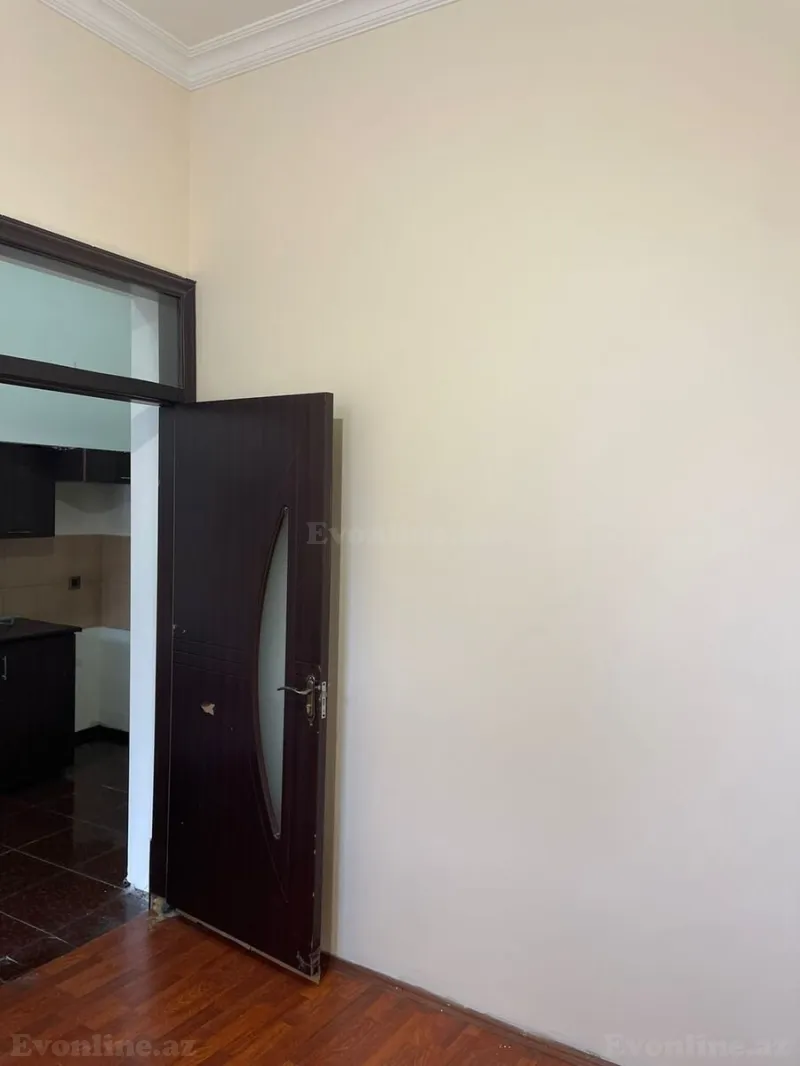 Kirayə verilir 1 otaqlı Mənzil Köhnə tikili 50 m² Nəsimi r. - şəkil 3
