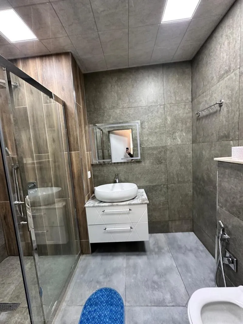 Kirayə verilir 2 otaqlı Mənzil Yeni tikili 65 m² Nəsimi r. - şəkil 9