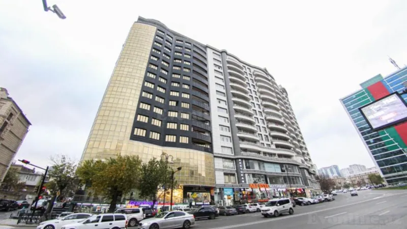 3 otaqlı Mənzil 116 m² Nizami m. Kirayə verilir