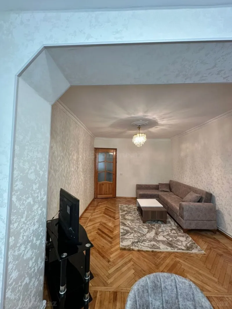 Kirayə verilir 2 otaqlı Mənzil Köhnə tikili 65 m² Gənclik m. - şəkil 2