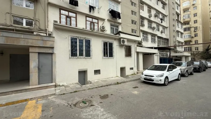 Kirayə verilir Ofis 200 m² 8-ci mikrorayon - şəkil 10