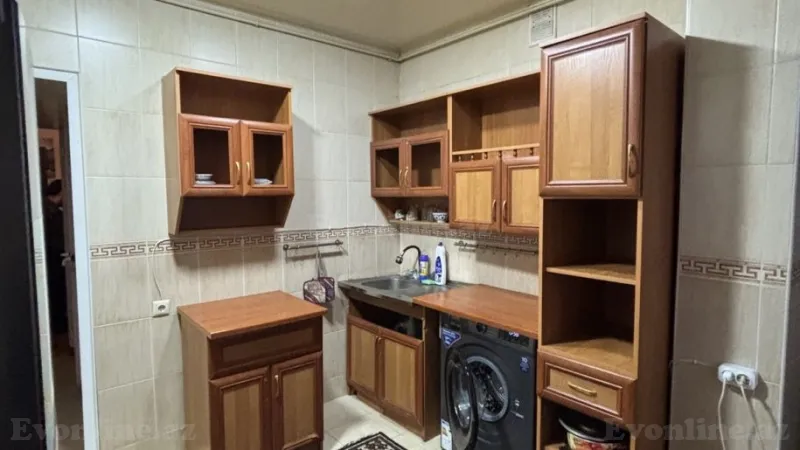 Kirayə verilir 2 otaqlı Mənzil Köhnə tikili 55 m² Neftçilər m. - şəkil 9