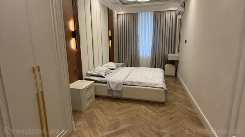 Satılır 4 otaqlı Mənzil Yeni tikili 166 m² Elmlər Akademiyası m. - şəkil 7