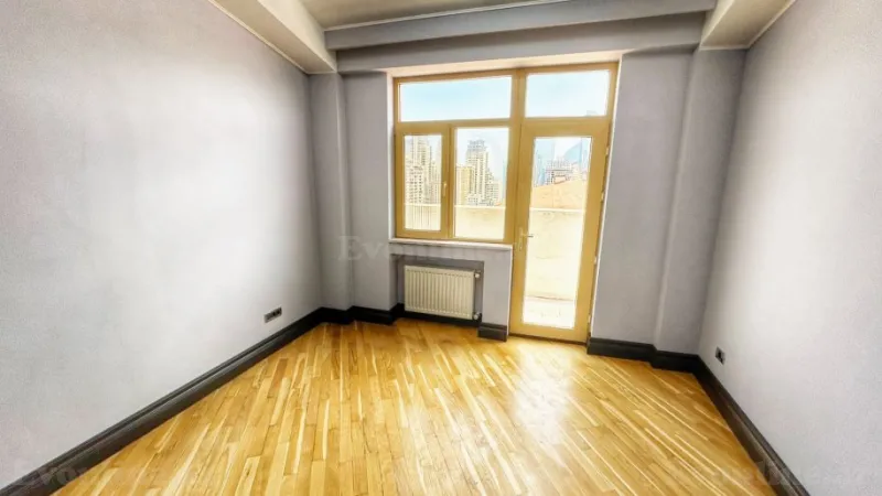 Satılır 3 otaqlı Mənzil Yeni tikili 200.5 m² 28 May m. - şəkil 10