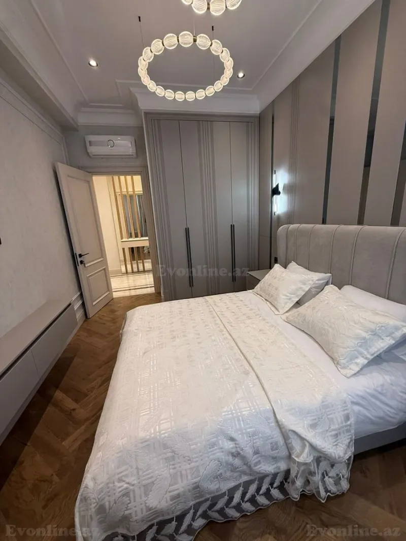 Satılır 4 otaqlı Mənzil Yeni tikili 186 m² Elmlər Akademiyası m. - şəkil 10