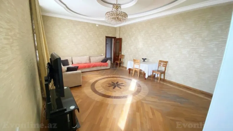 3 otaqlı Mənzil 100 m² 9-cu mikrorayon Kirayə verilir