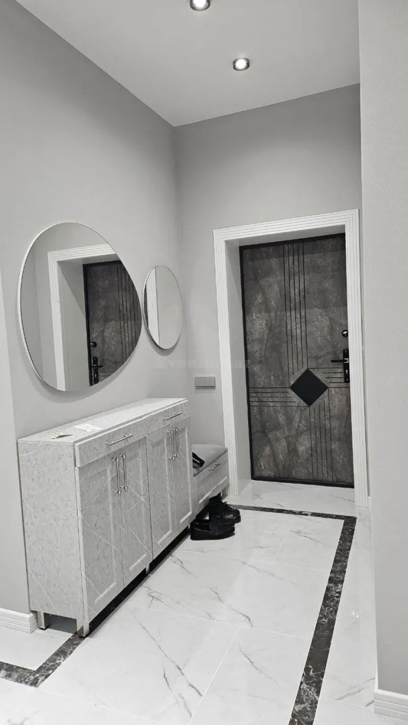 4 otaqlı Mənzil 178 m² Bayıl Satılır