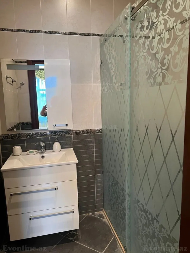 Kirayə verilir 3 otaqlı Mənzil Yeni tikili 135 m² Yasamal - şəkil 5