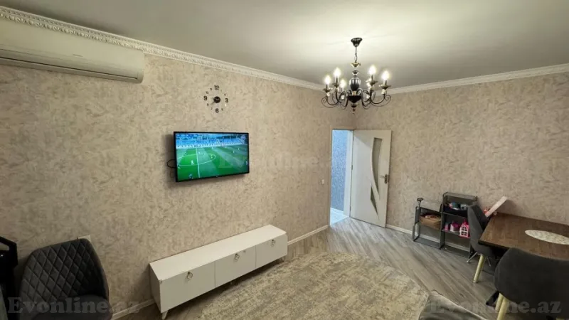 Satılır 2 otaqlı Mənzil Köhnə tikili 41 m² 7-ci mikrorayon - şəkil 2