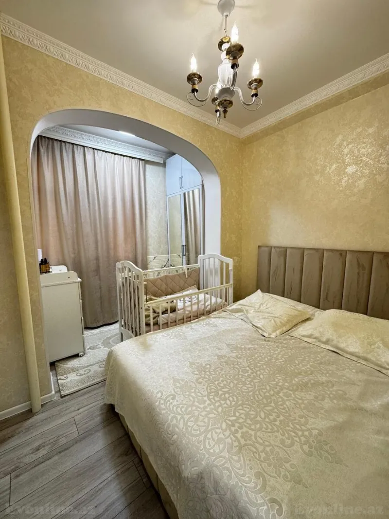 Satılır 2 otaqlı Mənzil Köhnə tikili 41 m² 7-ci mikrorayon - şəkil 5