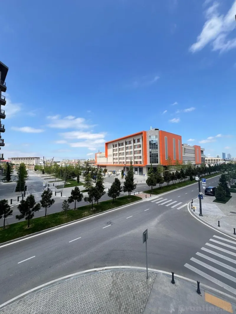 Satılır 4 otaqlı Mənzil Yeni tikili 192 m² Xətai r. - şəkil 2