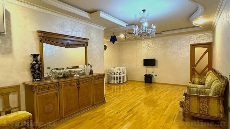 3 otaqlı Mənzil 102 m² 28 May m. Satılır