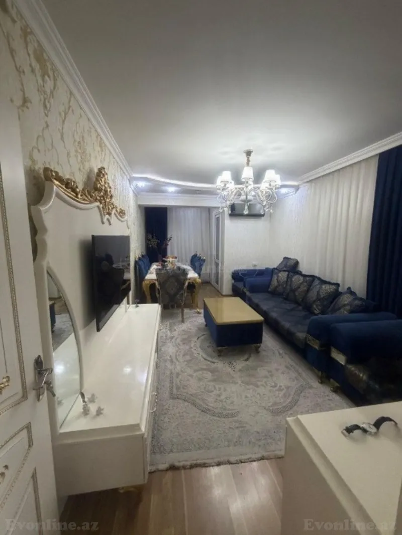Satılır 3 otaqlı Mənzil Köhnə tikili 75 m² Gənclik m.