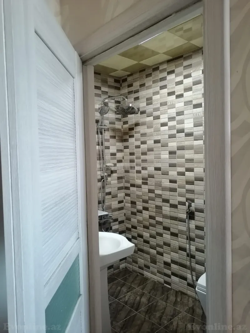 Satılır 4 otaqlı Mənzil Yeni tikili 200 m² 4-cü mikrorayon - şəkil 12