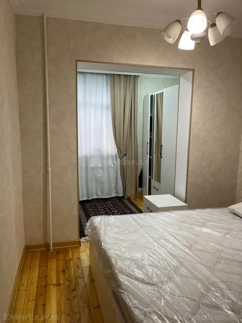 Satılır 2 otaqlı Mənzil Köhnə tikili 45 m² Yeni Yasamal - şəkil 4