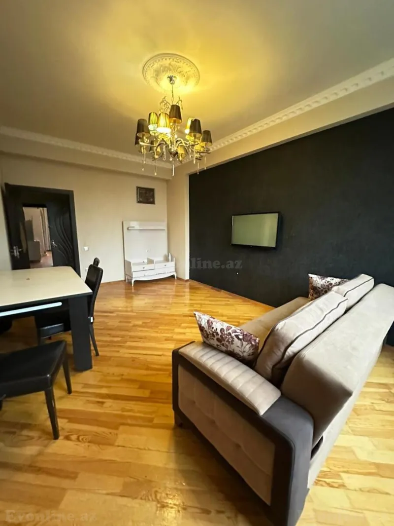 3 otaqlı Mənzil 148 m² Memar Əcəmi m. Kirayə verilir