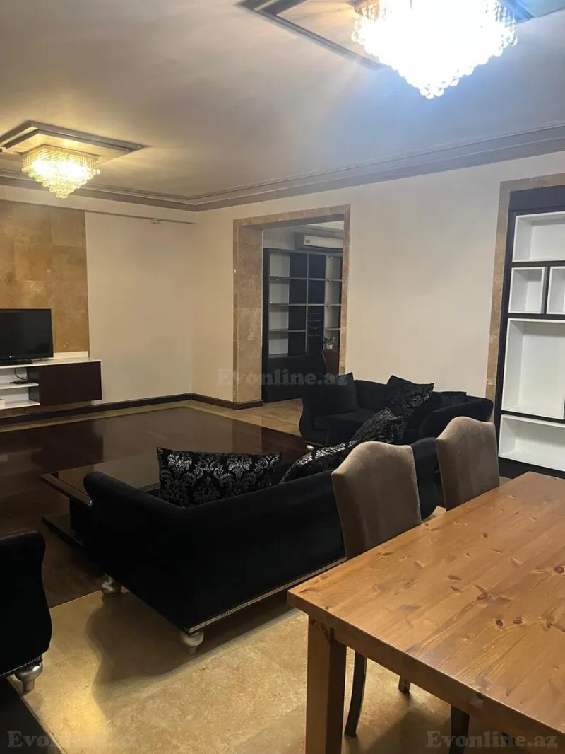 Kirayə verilir 3 otaqlı Mənzil Köhnə tikili 155 m² İçərişəhər m. - şəkil 6
