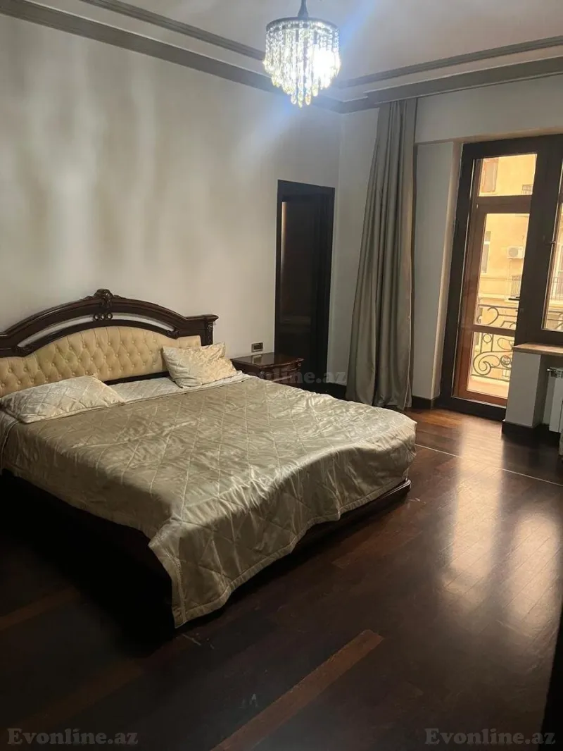 Kirayə verilir 3 otaqlı Mənzil Köhnə tikili 155 m² İçərişəhər m. - şəkil 11