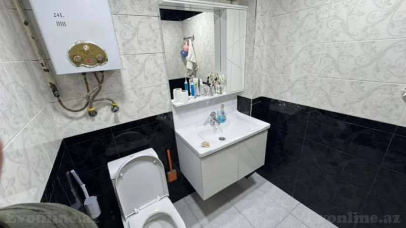 Satılır 3 otaqlı Mənzil Köhnə tikili 70 m² Neftçilər m. - şəkil 10