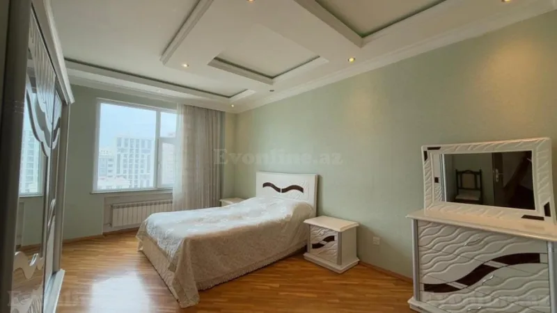 Kirayə verilir 4 otaqlı Mənzil Yeni tikili 160 m² Nərimanov r. - şəkil 13