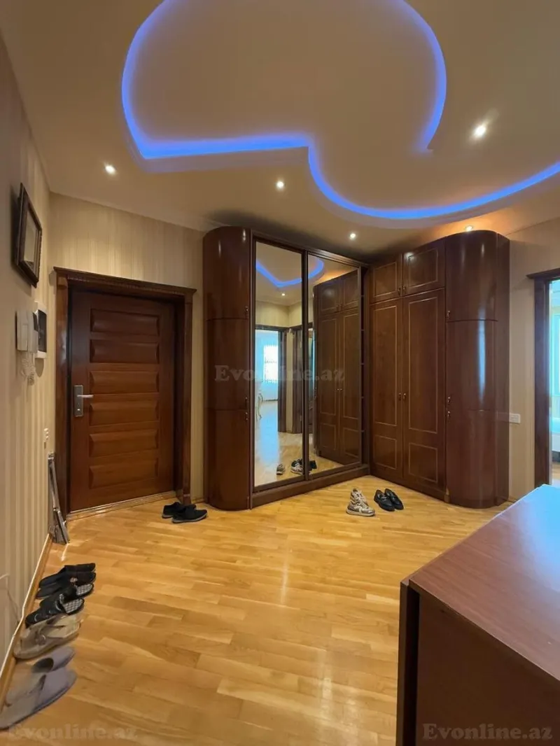 Kirayə verilir 4 otaqlı Mənzil Yeni tikili 160 m² Nərimanov r. - şəkil 17