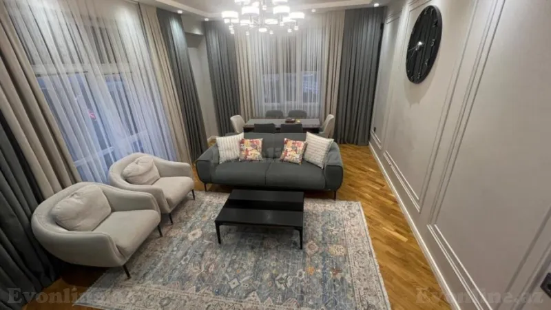 Satılır 4 otaqlı Mənzil Yeni tikili 120 m² Avtovağzal m.