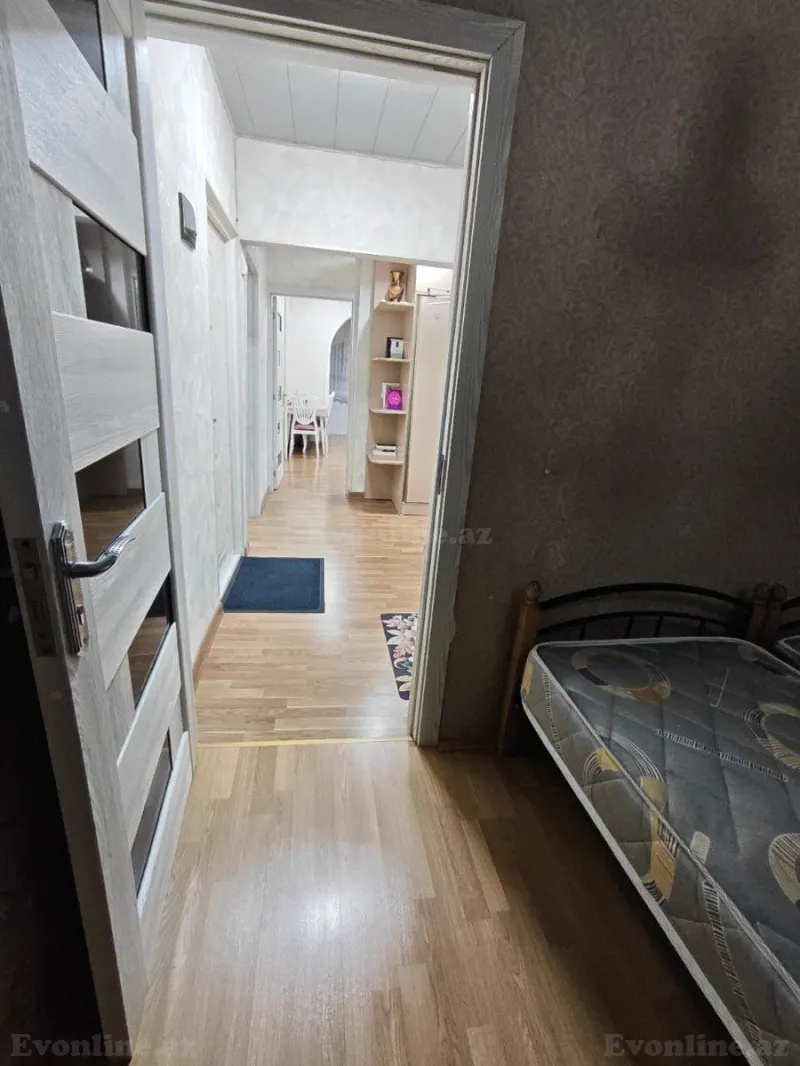 Satılır 2 otaqlı Mənzil Köhnə tikili 65 m² Həzi Aslanov m. - şəkil 12