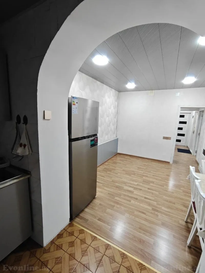 Satılır 2 otaqlı Mənzil Köhnə tikili 65 m² Həzi Aslanov m. - şəkil 13