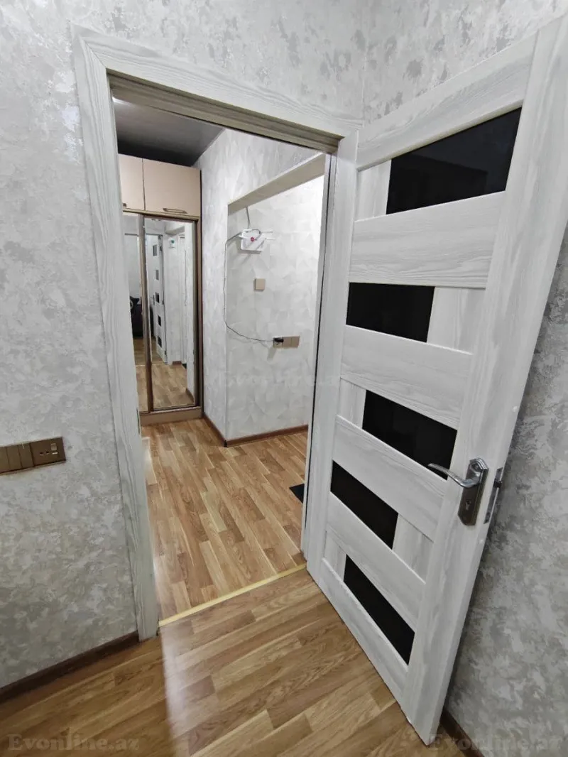 Satılır 2 otaqlı Mənzil Köhnə tikili 65 m² Həzi Aslanov m. - şəkil 17