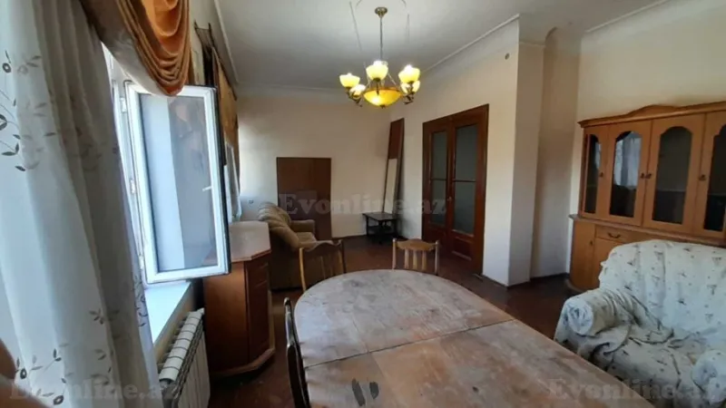 Satılır 3 otaqlı Mənzil Köhnə tikili 100 m² Nəsimi r. - şəkil 3