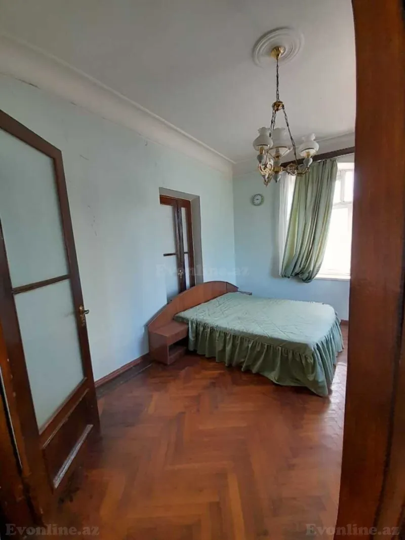 Satılır 3 otaqlı Mənzil Köhnə tikili 100 m² Nəsimi r. - şəkil 7