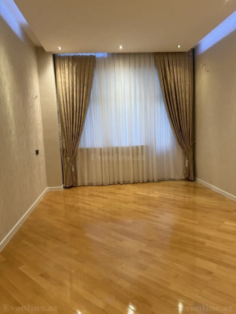Satılır 3 otaqlı Mənzil Yeni tikili 135 m² Elmlər Akademiyası m. - şəkil 5