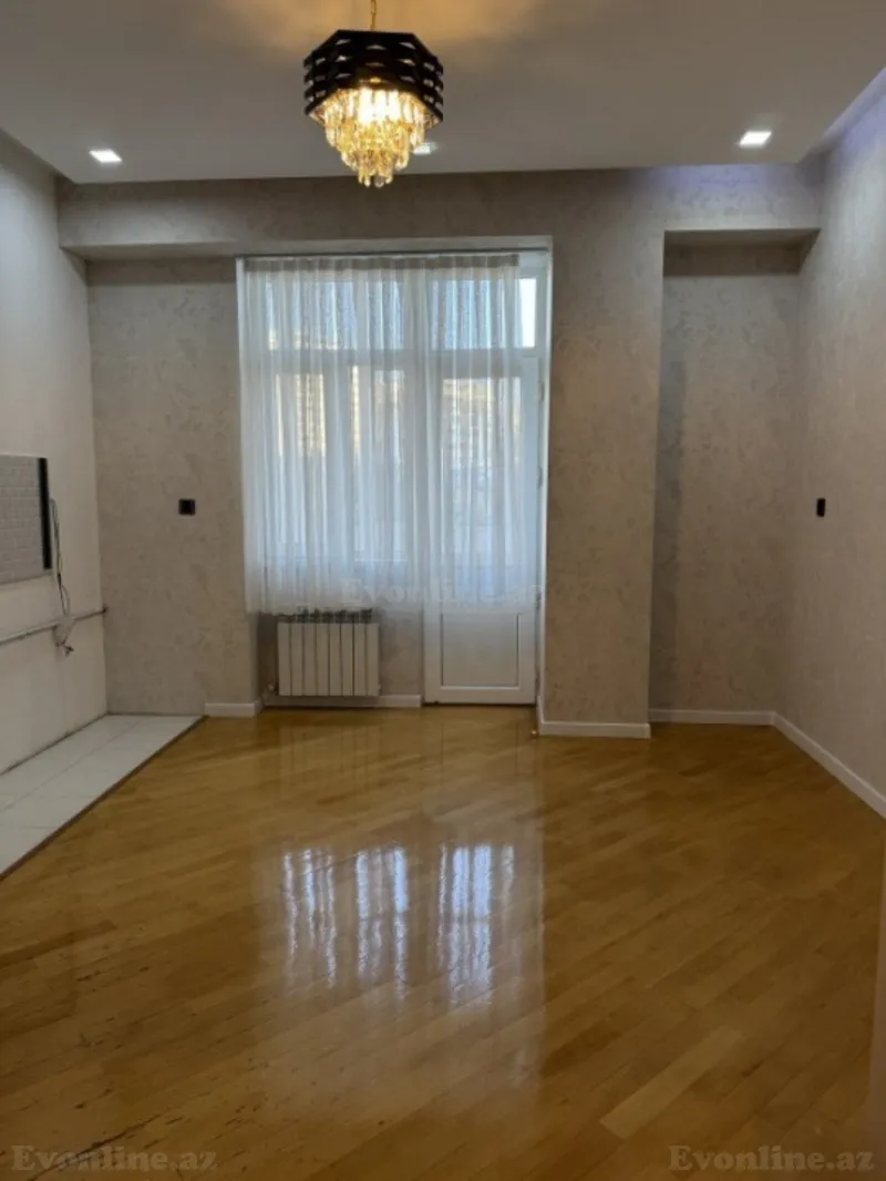 Satılır 3 otaqlı Mənzil Yeni tikili 135 m² Elmlər Akademiyası m. - şəkil 6