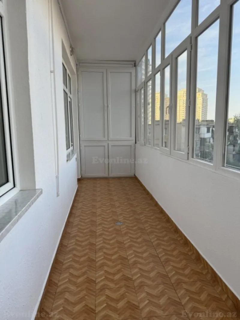 Satılır 3 otaqlı Mənzil Yeni tikili 135 m² Elmlər Akademiyası m. - şəkil 14