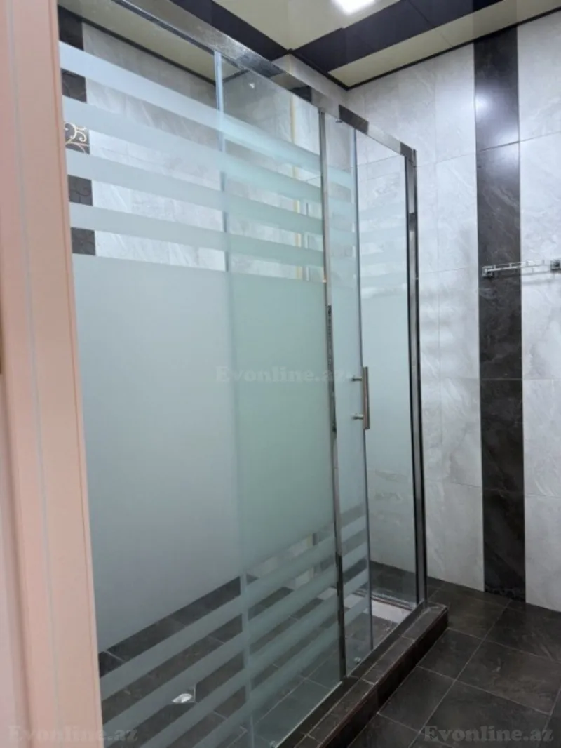 Satılır 3 otaqlı Mənzil Yeni tikili 135 m² Elmlər Akademiyası m. - şəkil 17