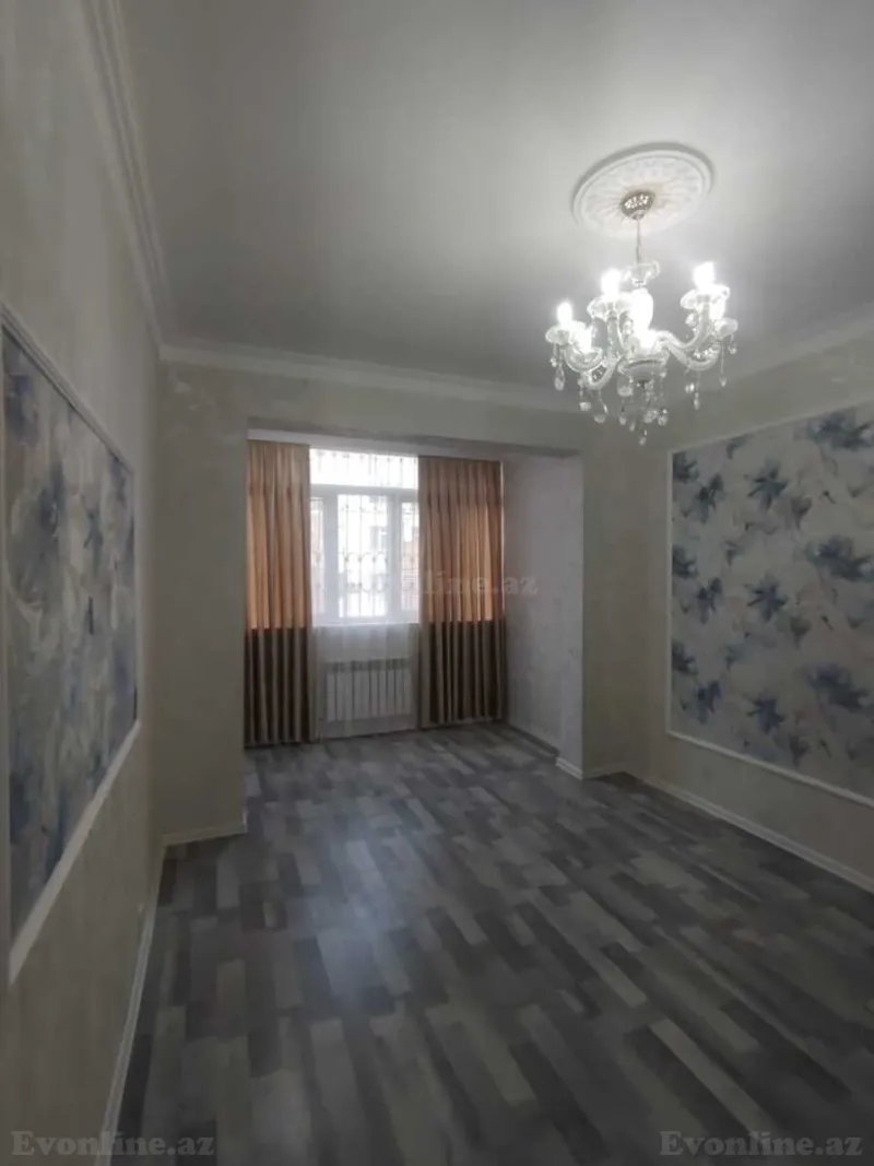 3 otaqlı Mənzil 65 m² 5-ci mikrorayon Satılır