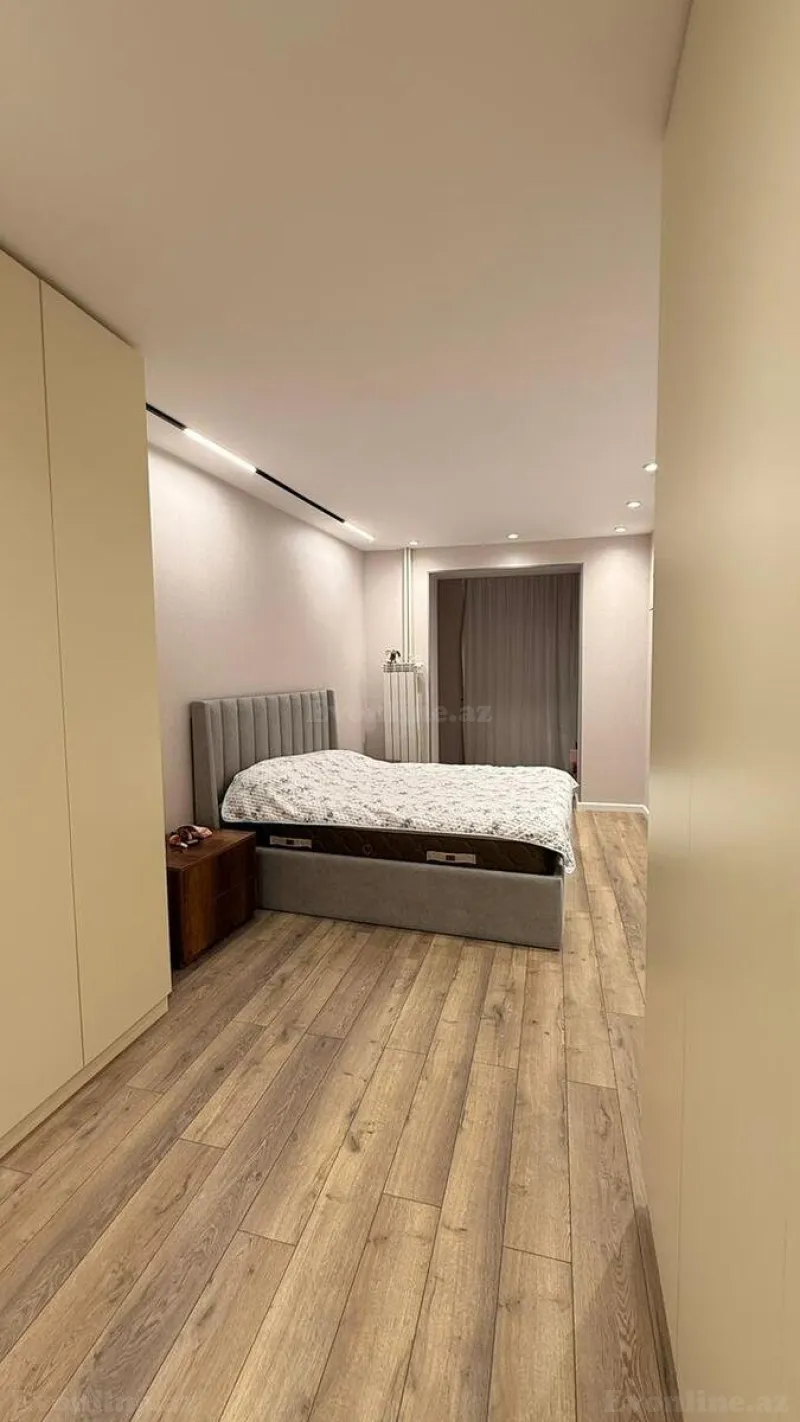 Satılır 2 otaqlı Mənzil Köhnə tikili 70 m² Badamdar - şəkil 4