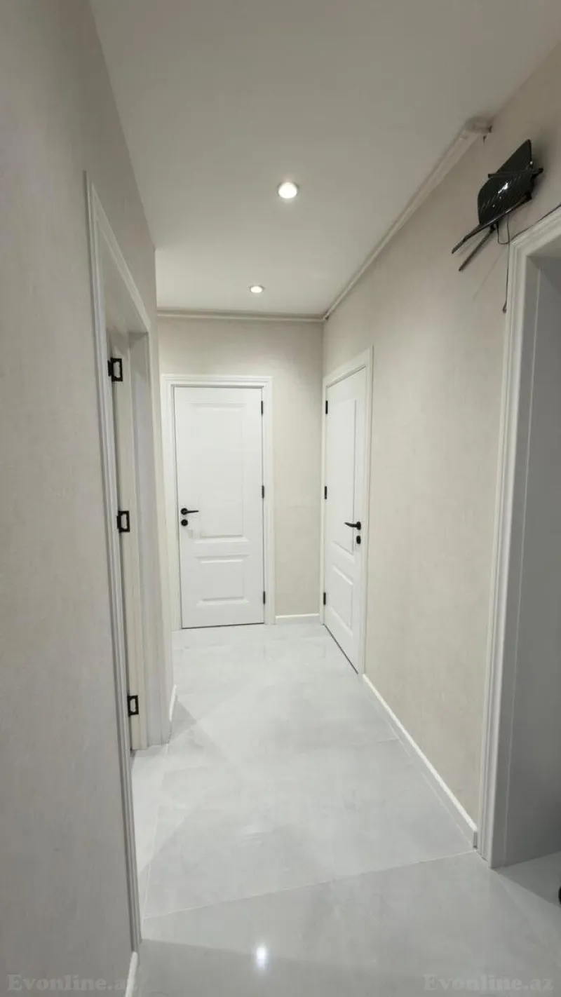 Satılır 2 otaqlı Mənzil Köhnə tikili 70 m² Badamdar - şəkil 8