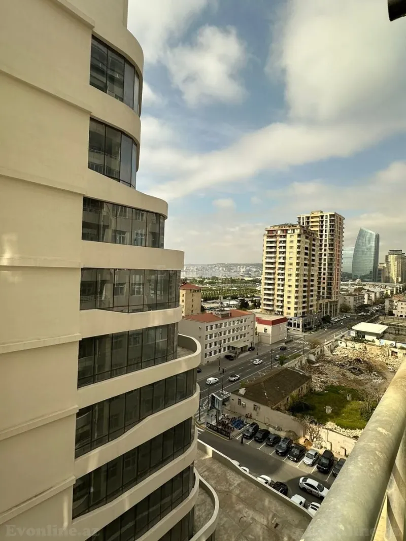 2 otaqlı Mənzil 91 m² Xətai m. Satılır