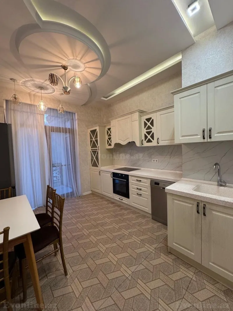 Kirayə verilir 3 otaqlı Mənzil Yeni tikili 130 m² Xətai r. - şəkil 8