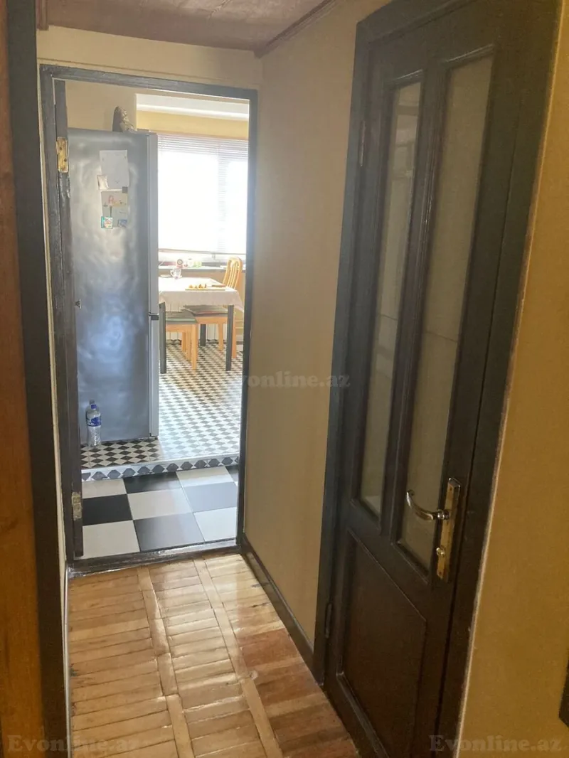 Kirayə verilir 2 otaqlı Mənzil Köhnə tikili 60 m² Yasamal r. - şəkil 6
