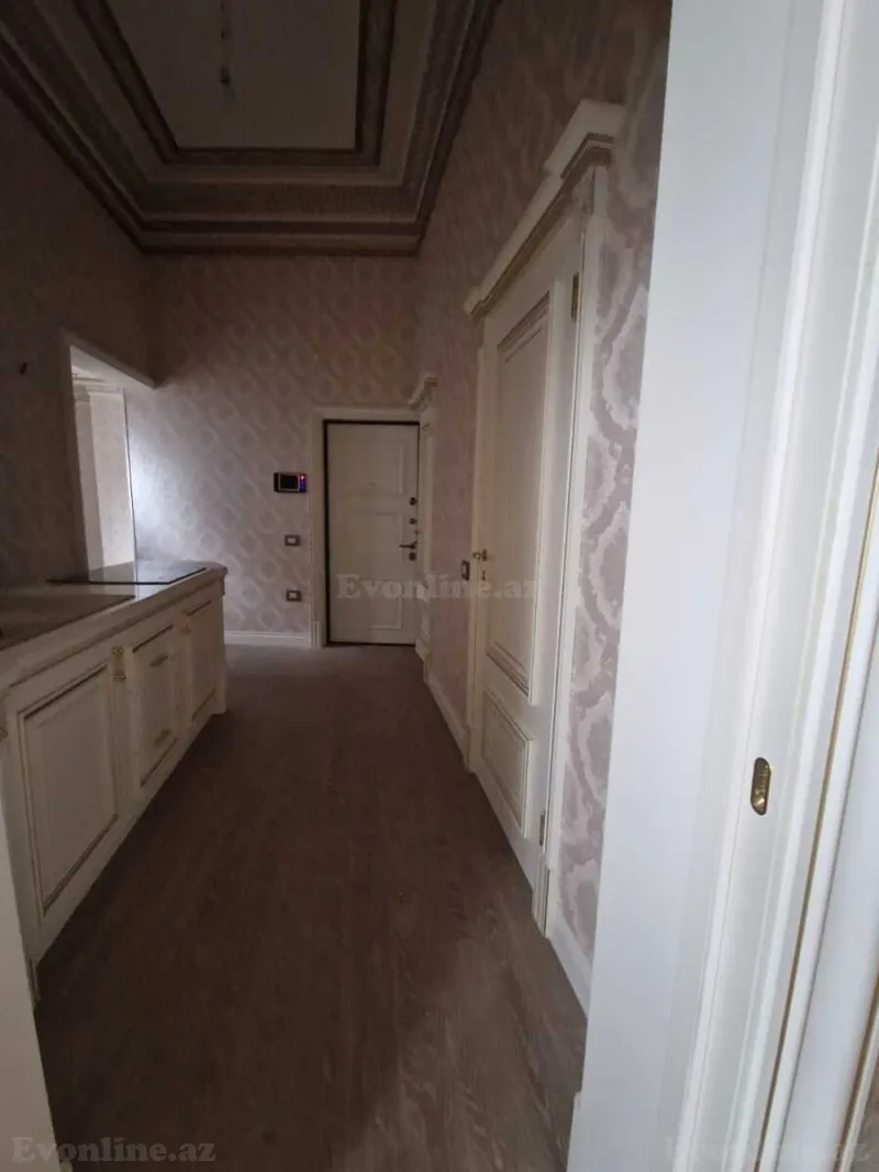 Satılır 5 otaqlı Mənzil Köhnə tikili 220 m² Sahil m. - şəkil 14