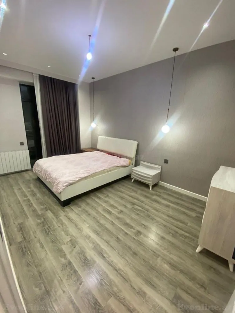 3 otaqlı Mənzil 111 m² Yasamal r. Kirayə verilir
